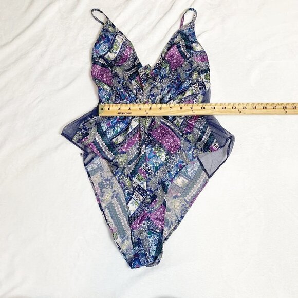 Victoria's Secret lightweight lacy slinky onepiece high rise adjustable lingerie - Picture 6 of 9